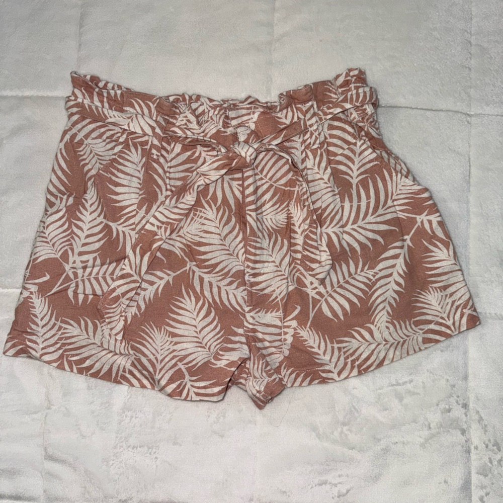 Women's Leaf Print Shorts
